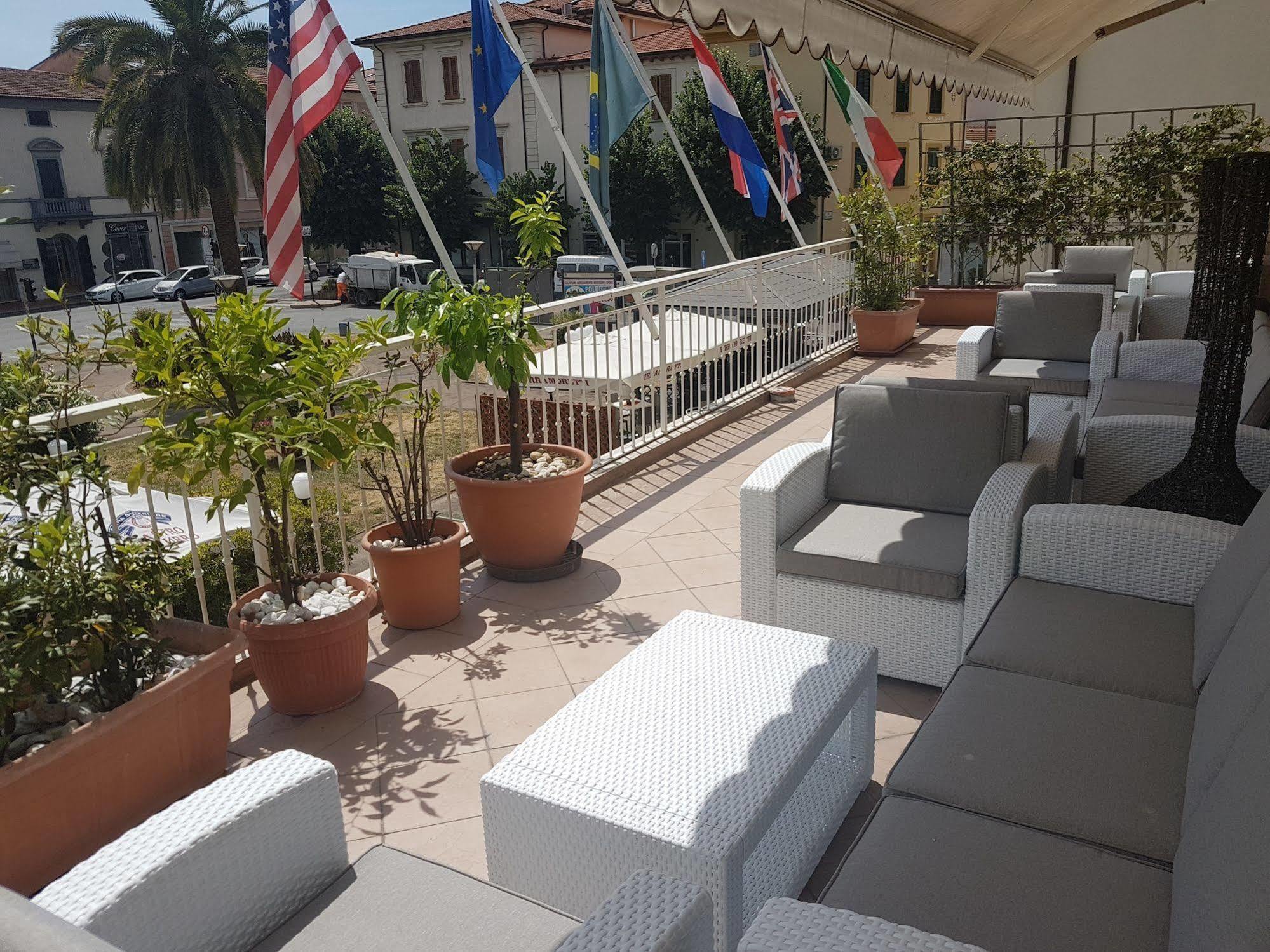Park Hotel Монтекатини Терме Екстериор снимка